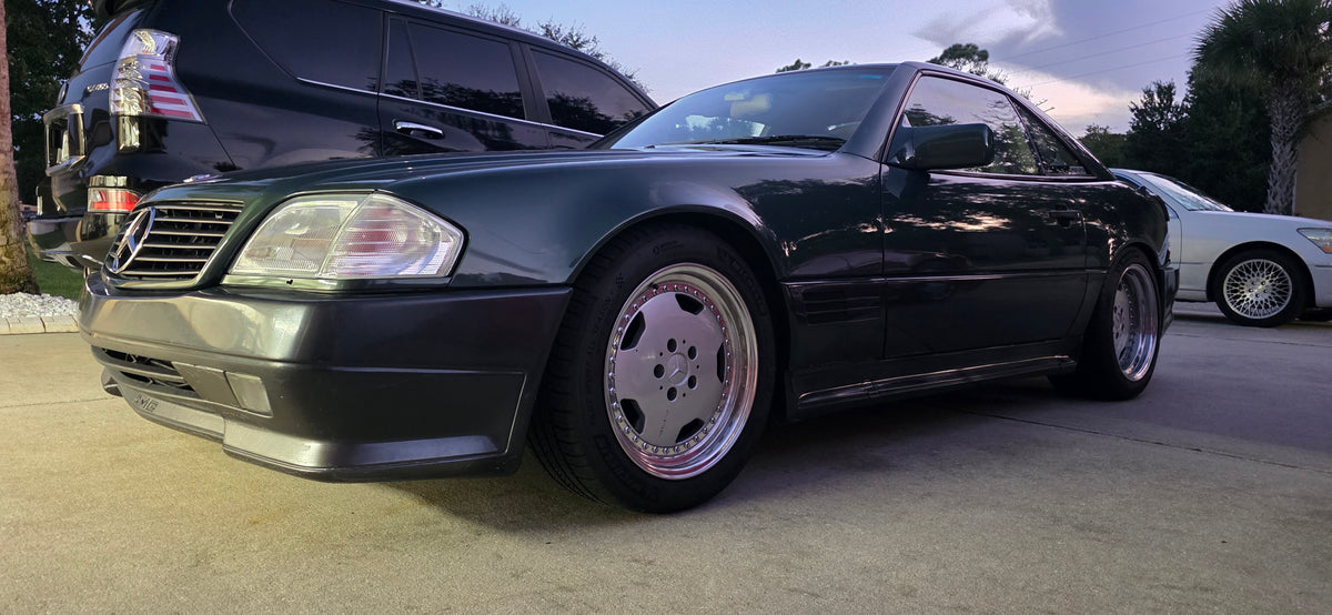 MR129 - Authentic AMG Aero 3 wheels on Mercedes-Benz R129 - front three-quarter