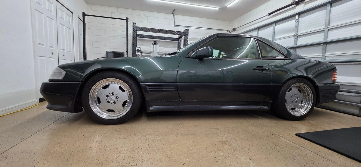 MR129 - Authentic AMG Aero 3 wheels on Mercedes-Benz R129 - side profile